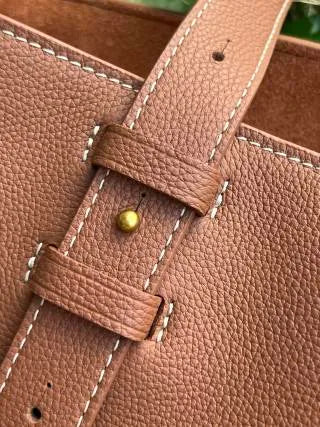 Low Key Cabas Medium Leather Handbag M25342 Brown