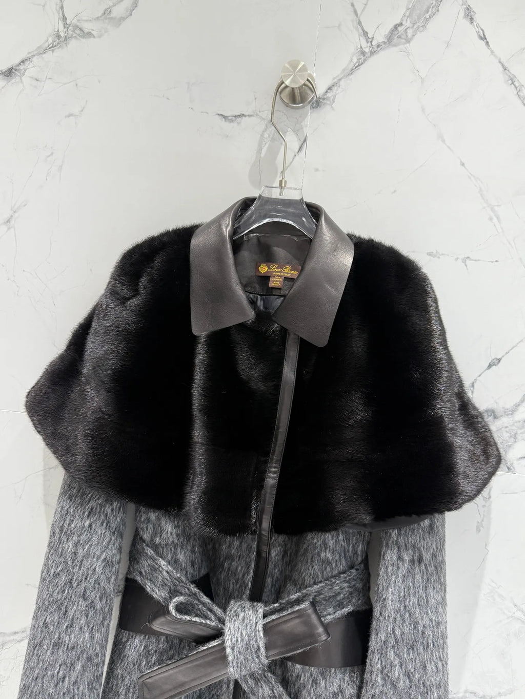Luxury Unisex Coat 252130