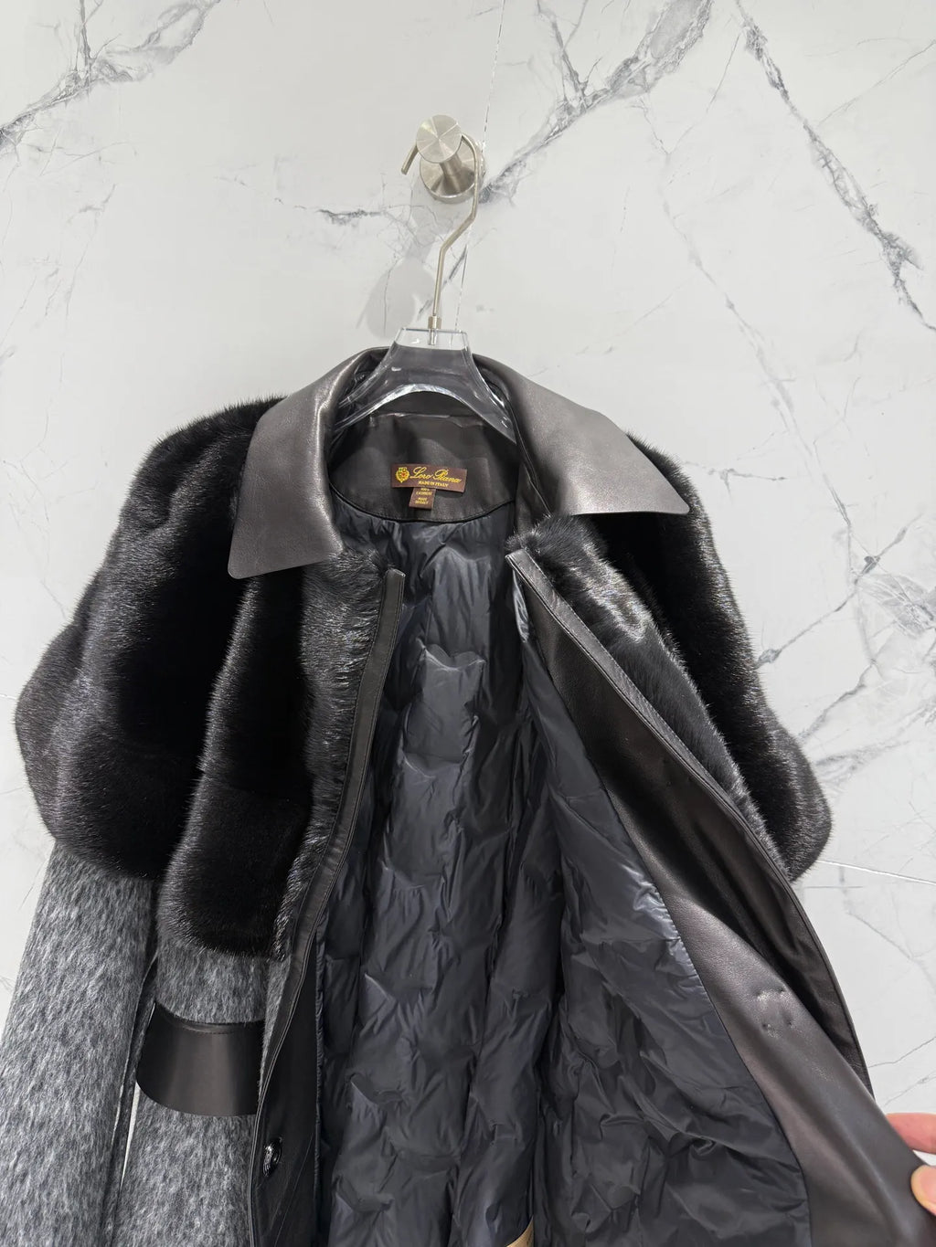 Luxury Unisex Coat 252130