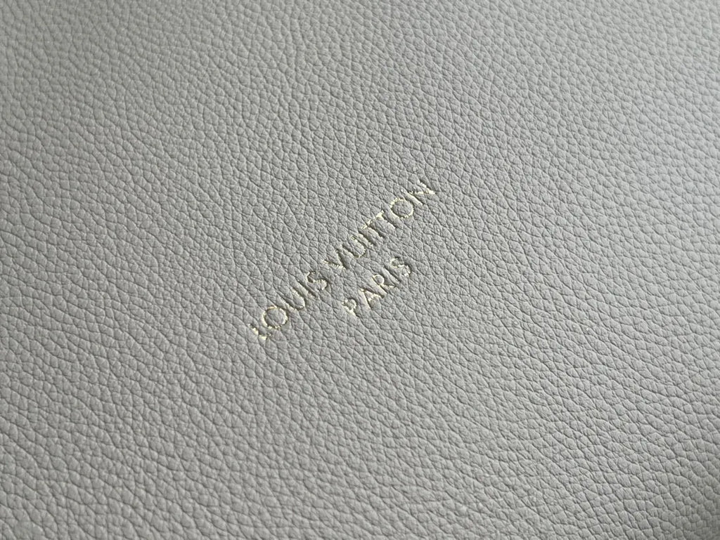 Low Key Hobo MM Leather Handbag White