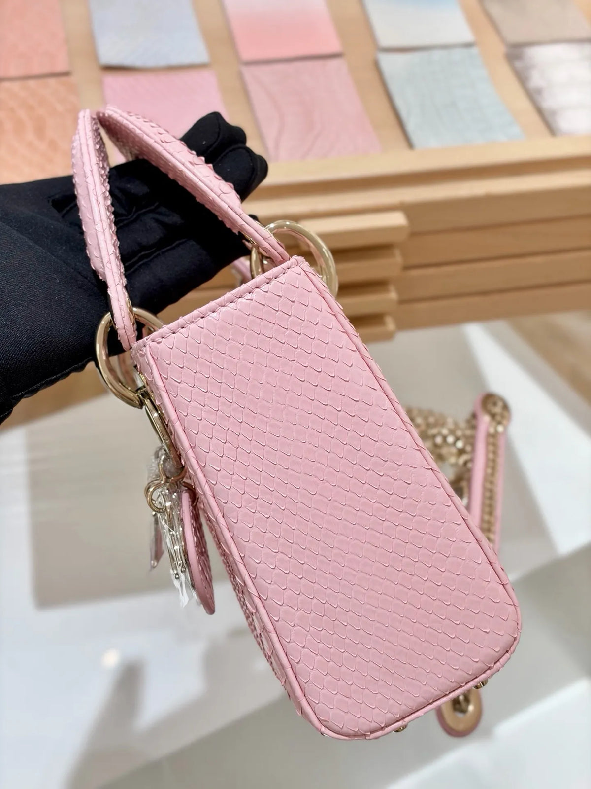 Lyco 17 Snake Skin Flap Shoulder Bag Powder 135349