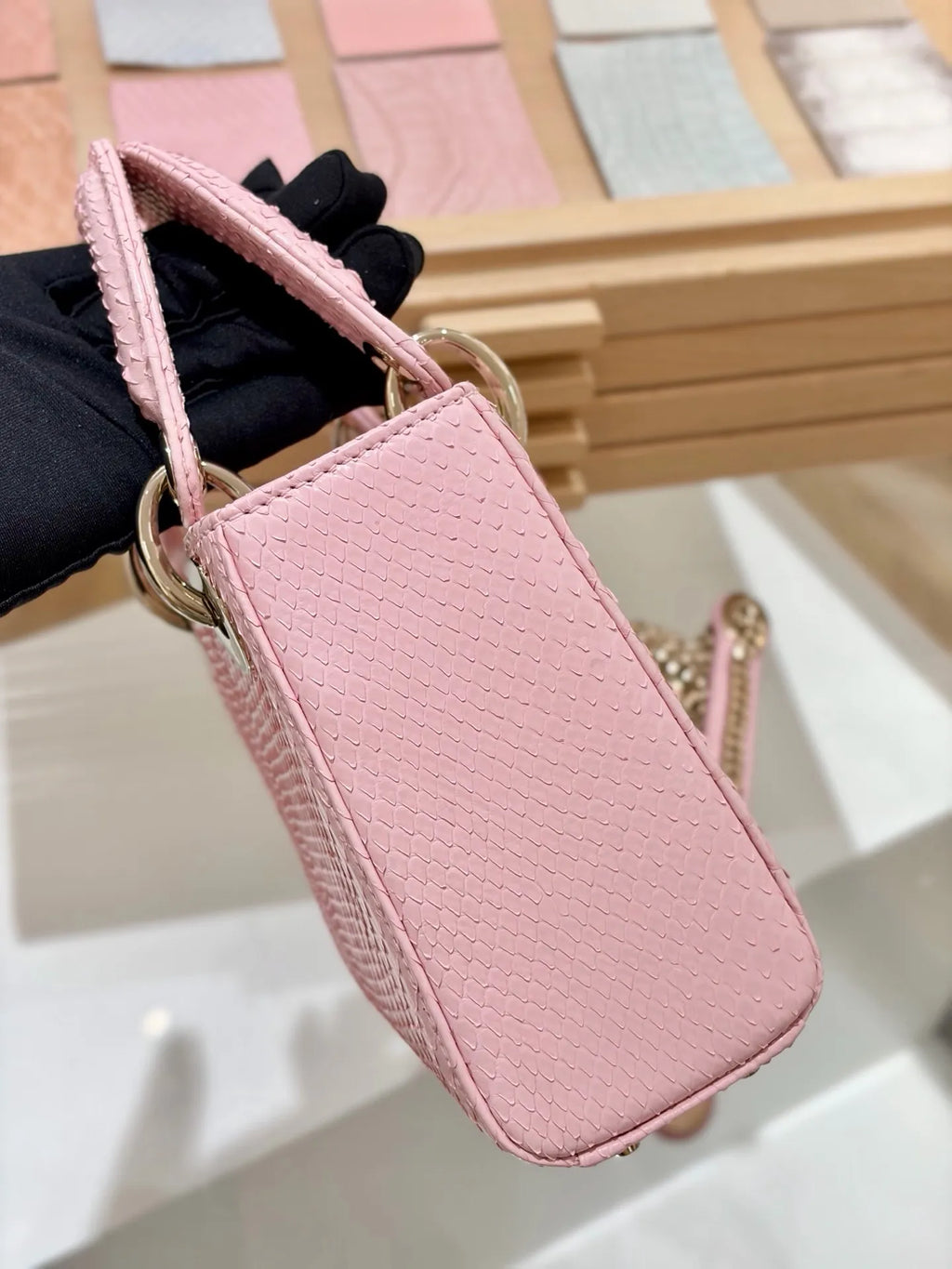 Lyco 17 Snake Skin Flap Shoulder Bag Powder 135349