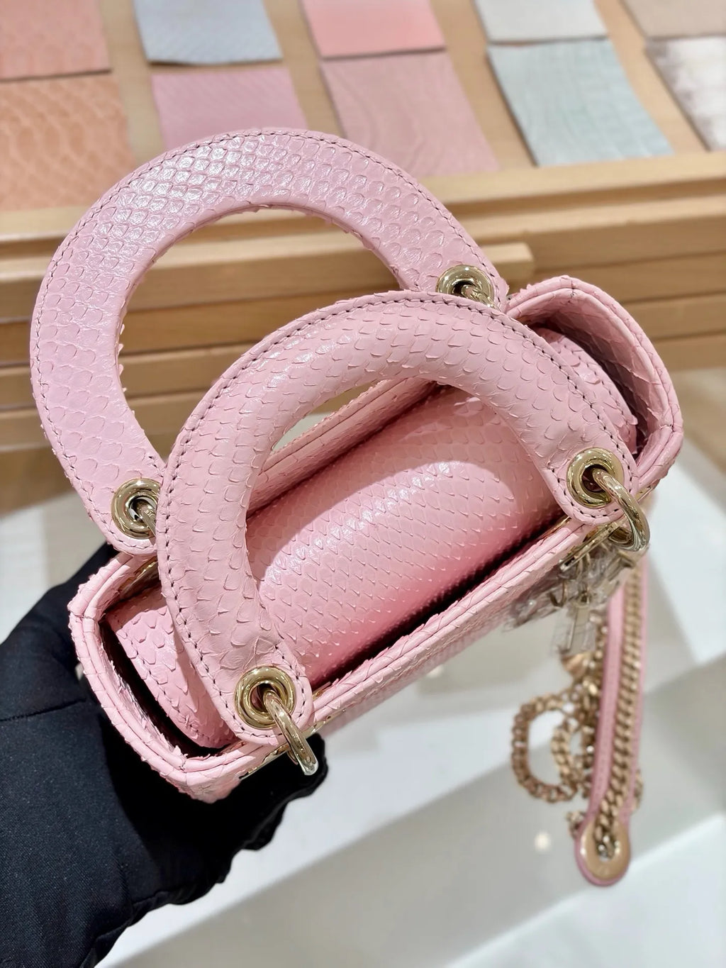 Lyco 17 Snake Skin Flap Shoulder Bag Powder 135349