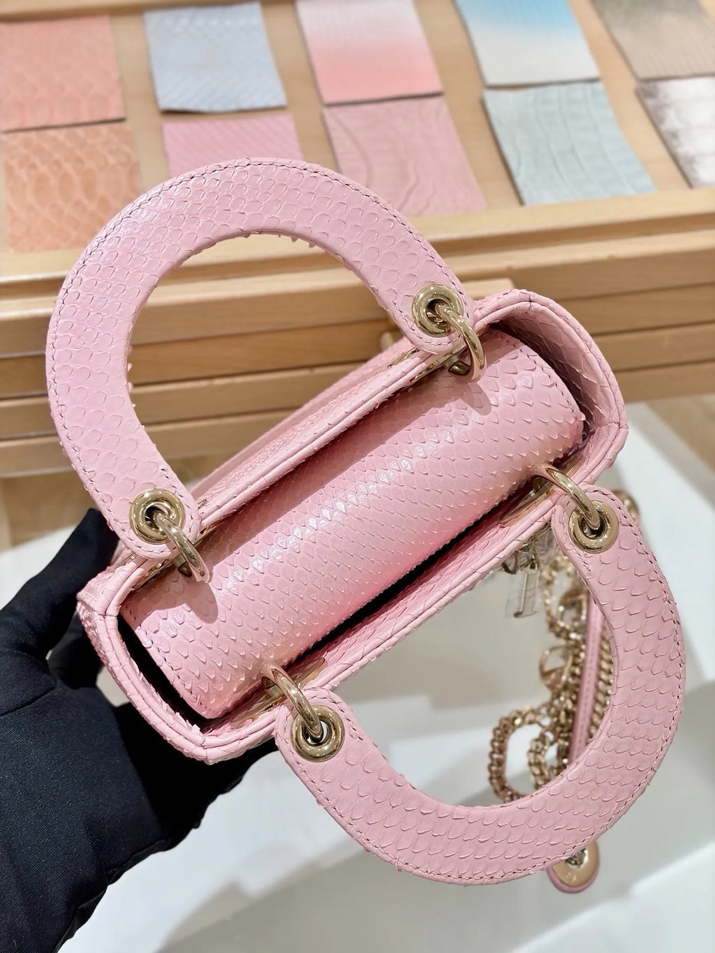 Lyco 17 Snake Skin Flap Shoulder Bag Powder 135349