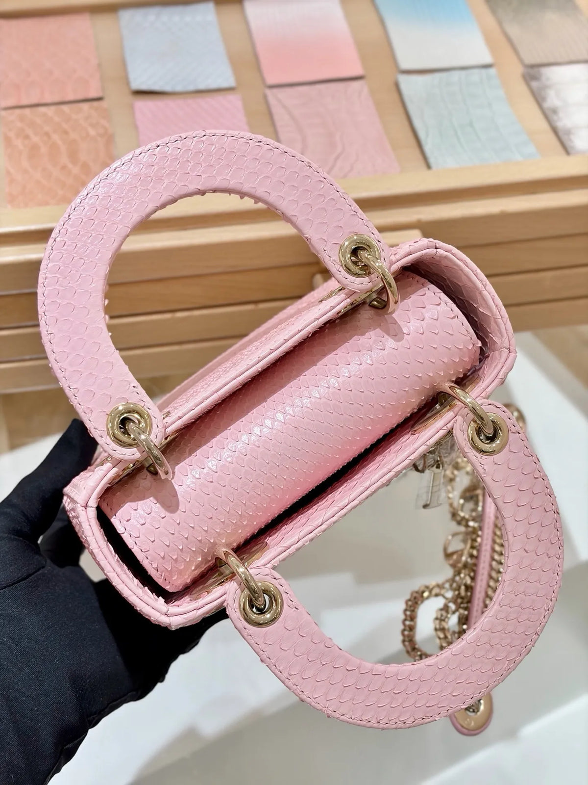 Lyco 17 Snake Skin Flap Shoulder Bag Powder 135349