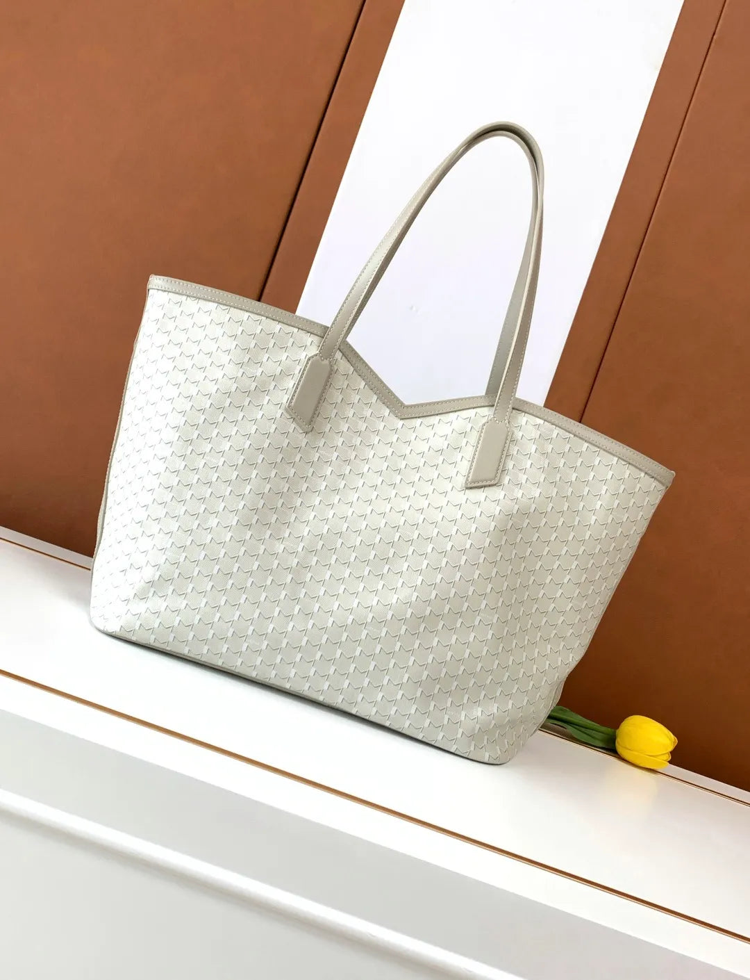 M Series Tote Bag Canvas GM
