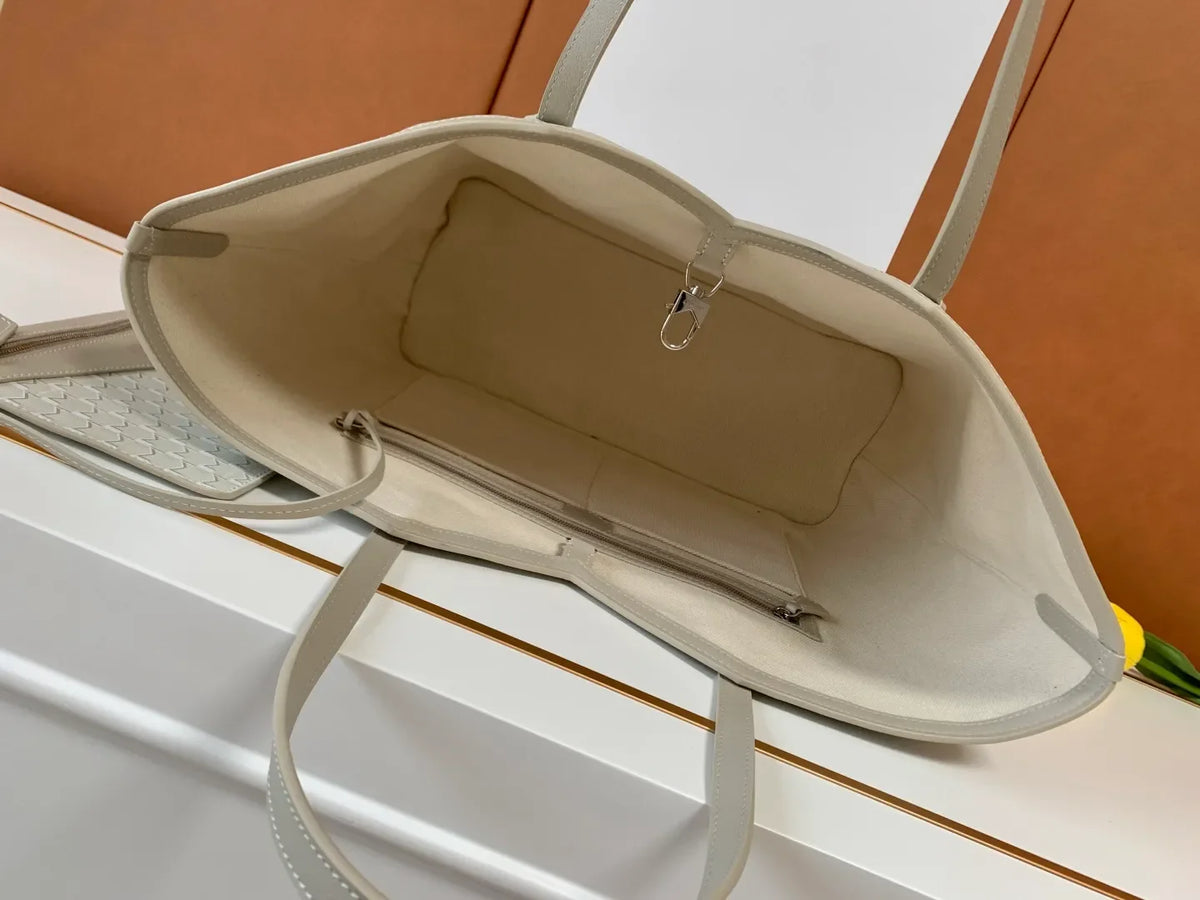 M Series Tote Bag Canvas GM
