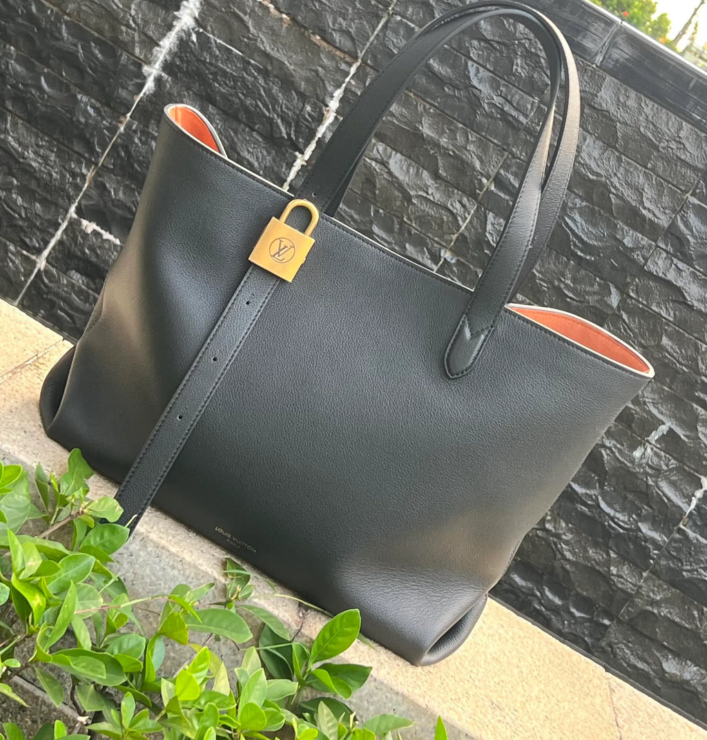 M25341 Low Key Cabas MM Leather Handbag Black