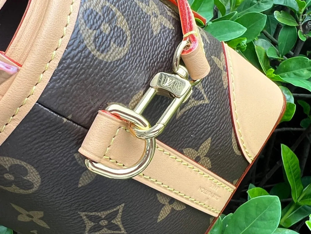 M57099 Noe Purse Coated Fabric Bucket Handbag