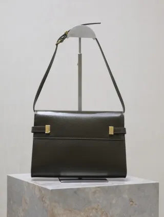 Manhattan Leather 9.4 in Shoulder Bag 675626