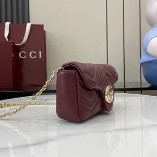 Matelassé Leather 6.5 in Handbag 841290
