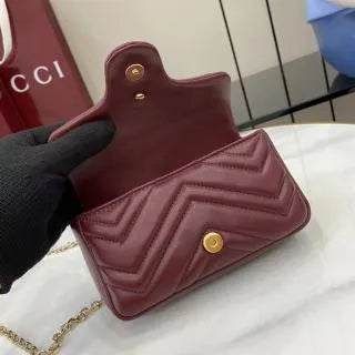 Matelassé Leather 6.5 in Handbag 841290