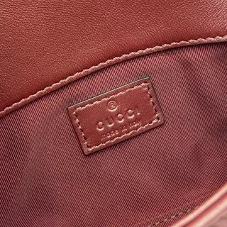 Matelassé Leather 6.5 in Handbag 841290