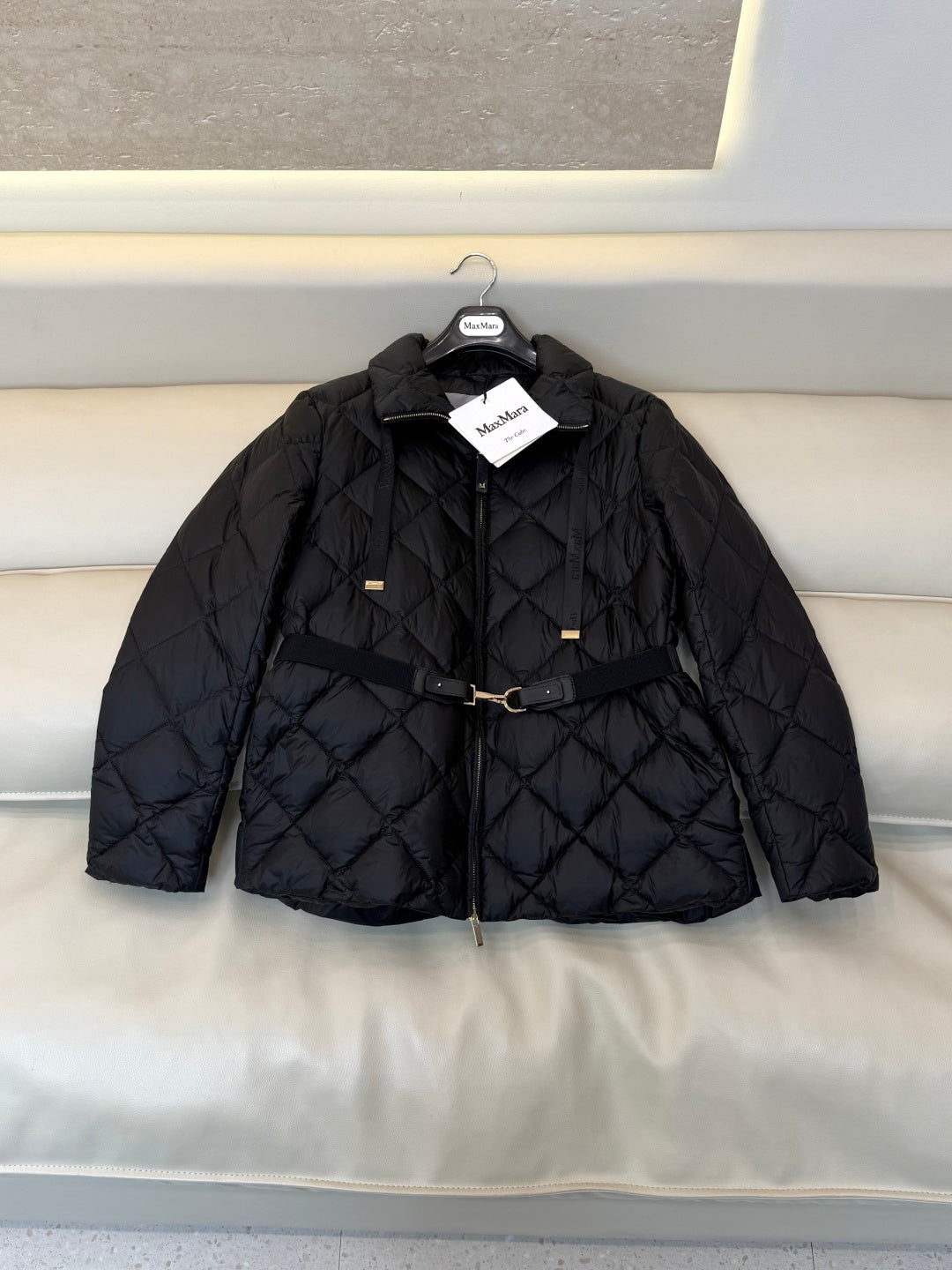 Max Mara Women's 90% White Goose Down Short Jacket