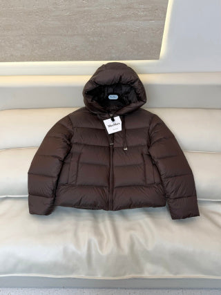 Max Mara Women's White Goose Down Hooded Jacket