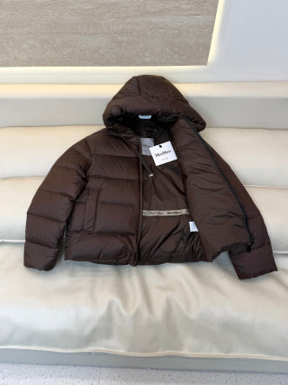 Max Mara Women's White Goose Down Hooded Jacket