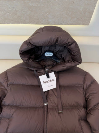 Max Mara Women's White Goose Down Hooded Jacket