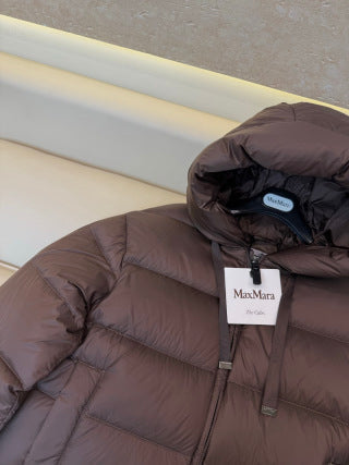 Max Mara Women's White Goose Down Hooded Jacket