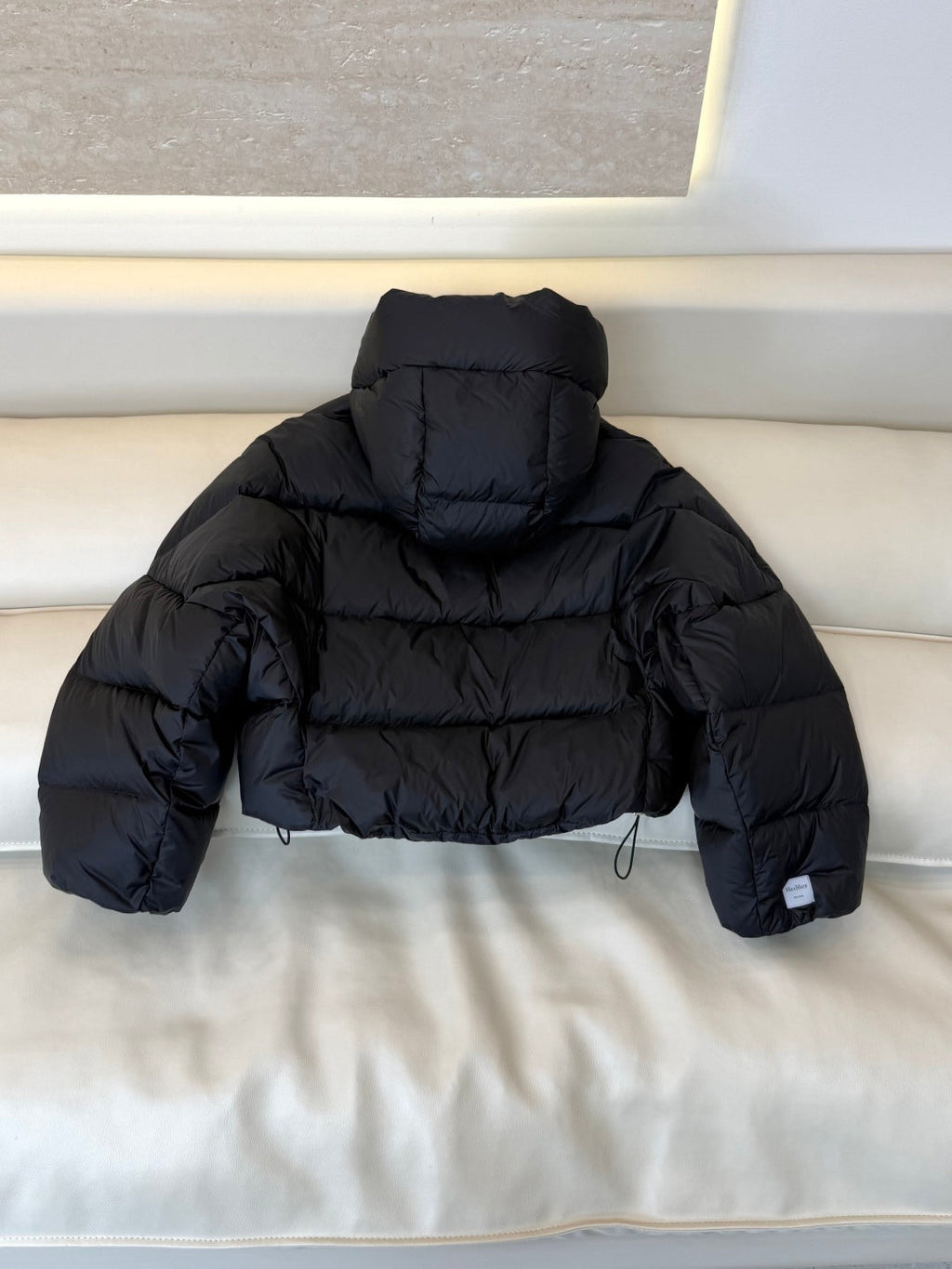 Max Mara Women's White Goose Down Short Hooded Jacket