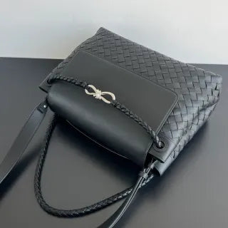 Men's BV Andiamo Calfskin 14.6 in Shoulder Bag 807715