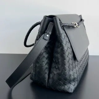 Men's BV Andiamo Calfskin 16.9 in Shoulder Bag 805969
