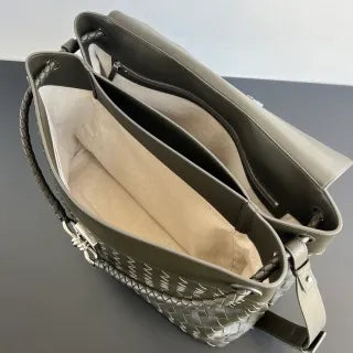 Men's BV Andiamo Leather 16.9 in Shoulder Bag 805969