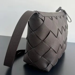 Men's BV Diago Hobo Leather 15.4 in Crossbody Bag 795125