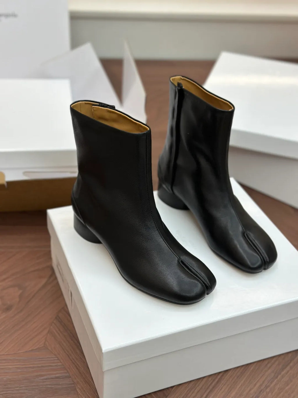 MM6 Classic Split-Toe 1.2 in Boots 255421