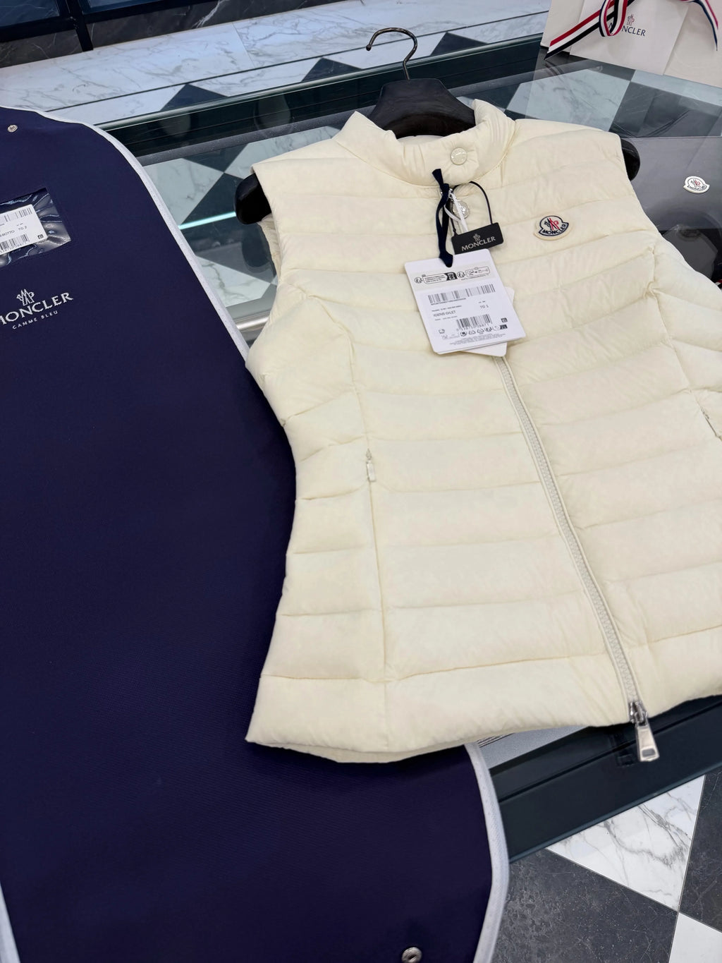 MONC Women's Igens Vest