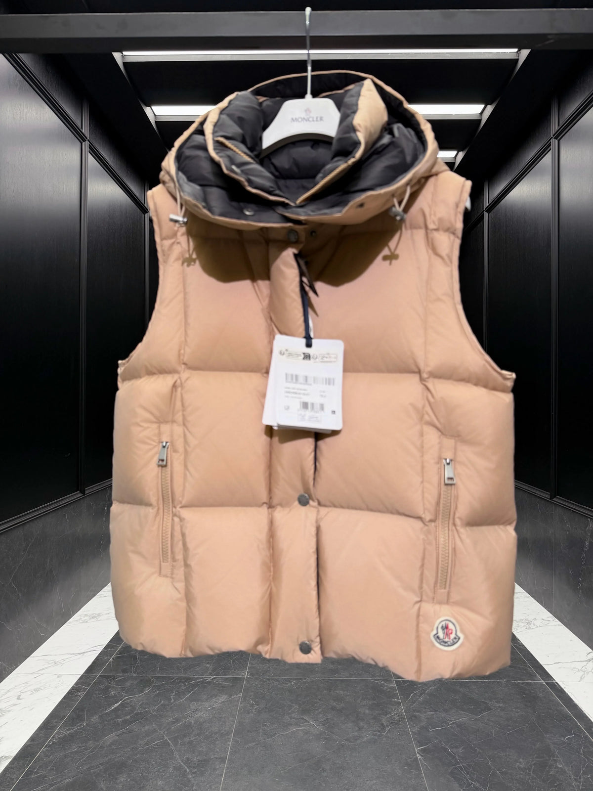 MONC Women's Macareux Vest