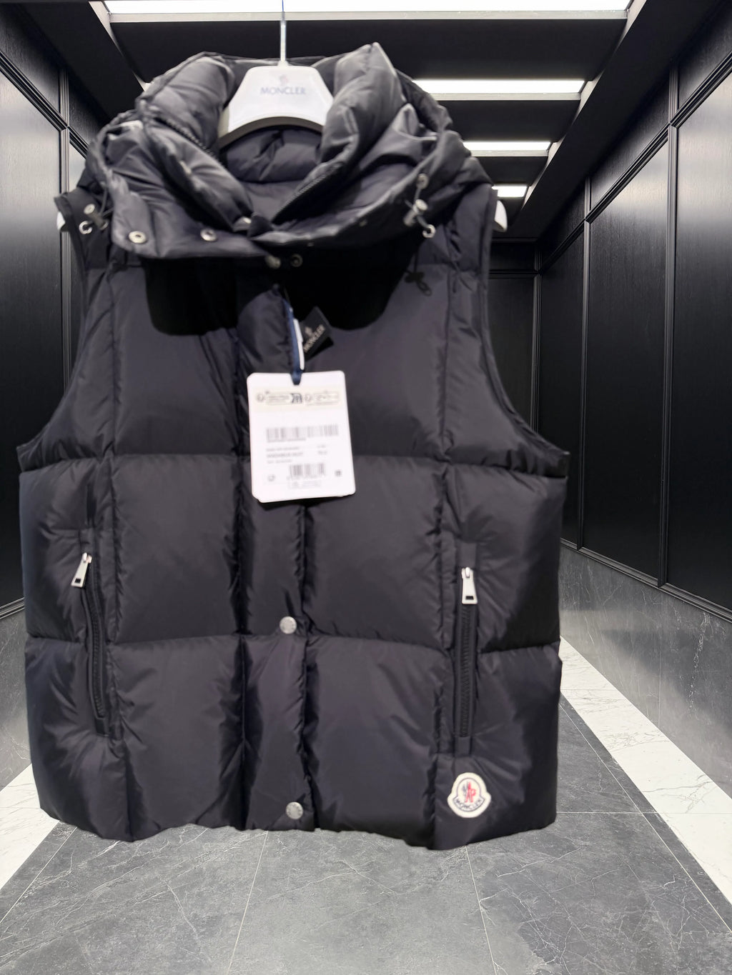 MONC Women's Macareux Vest