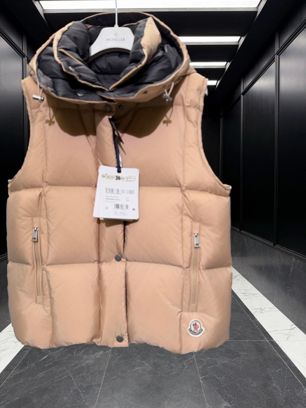 MONC Women's Macareux Vest
