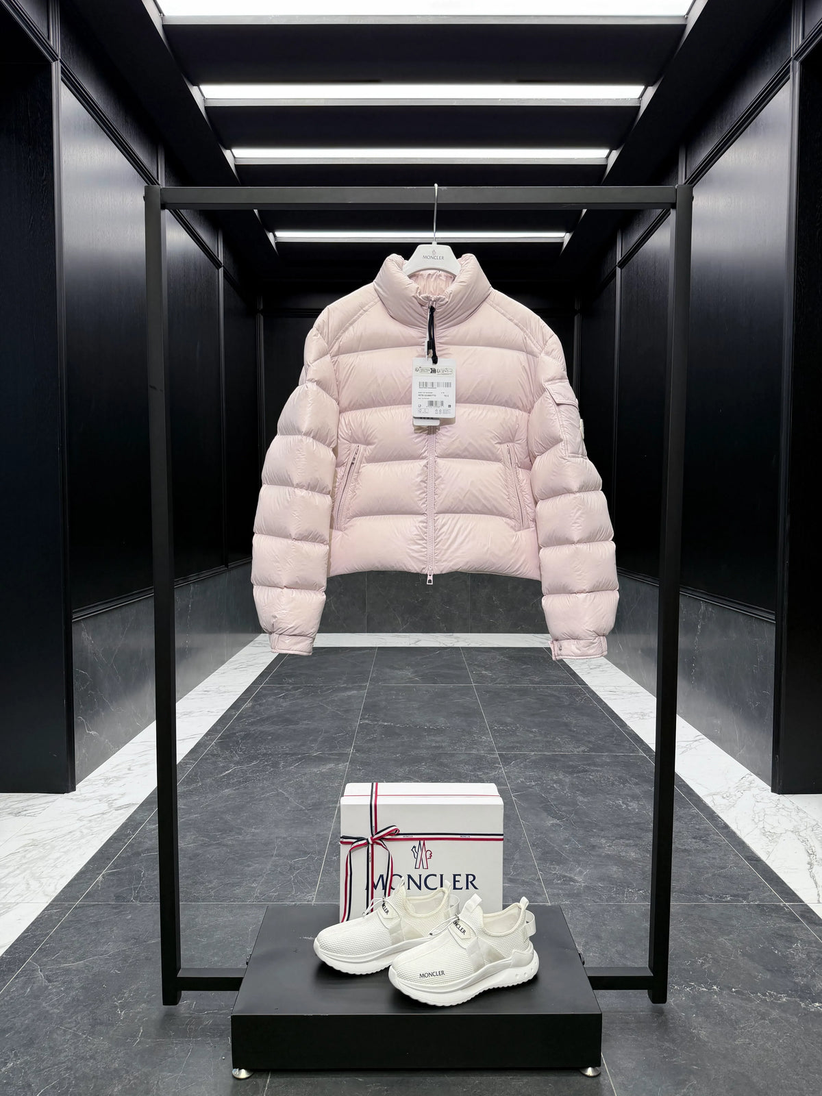 MONC Women's Petra Jacket