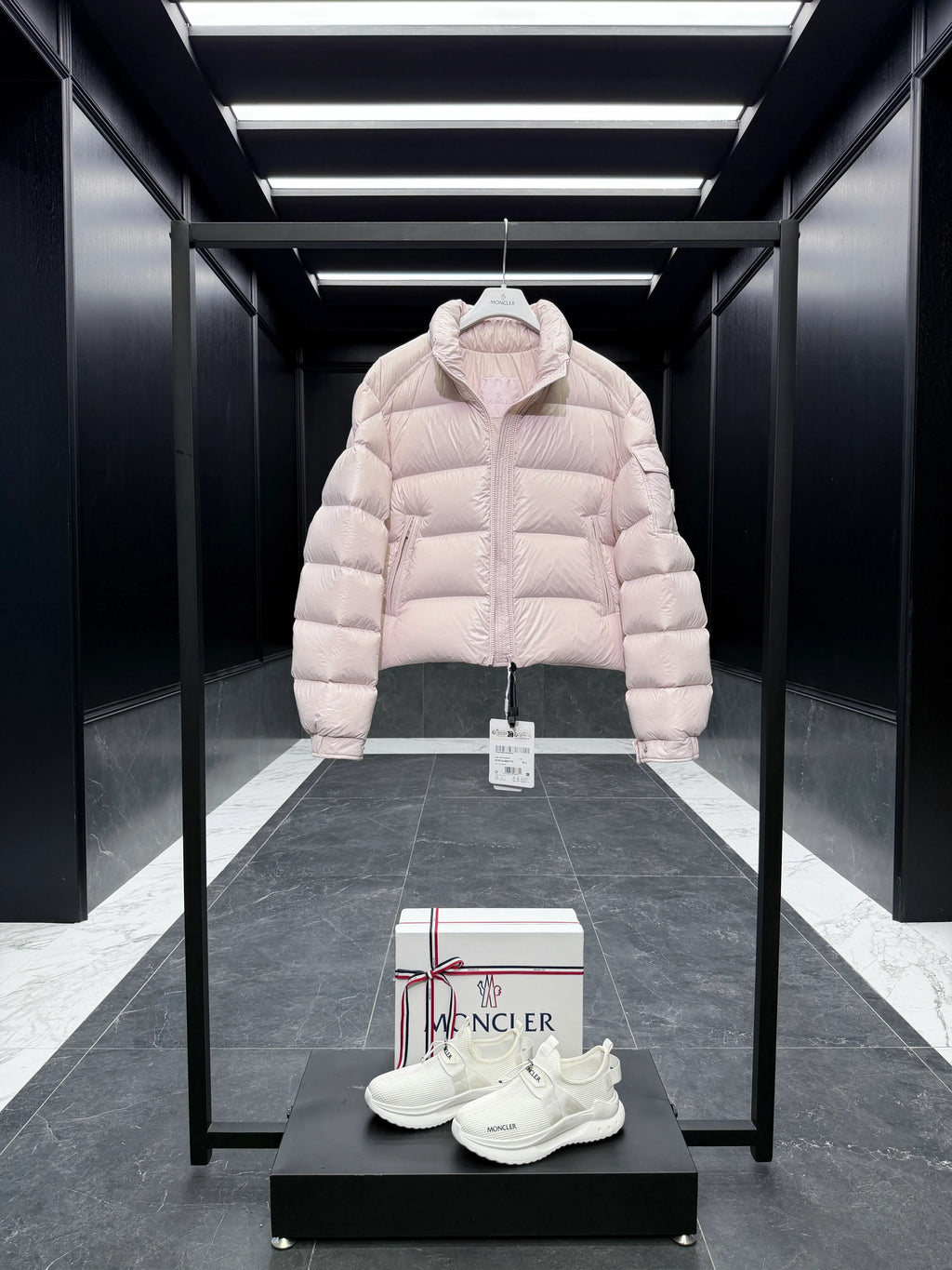 MONC Women's Petra Jacket