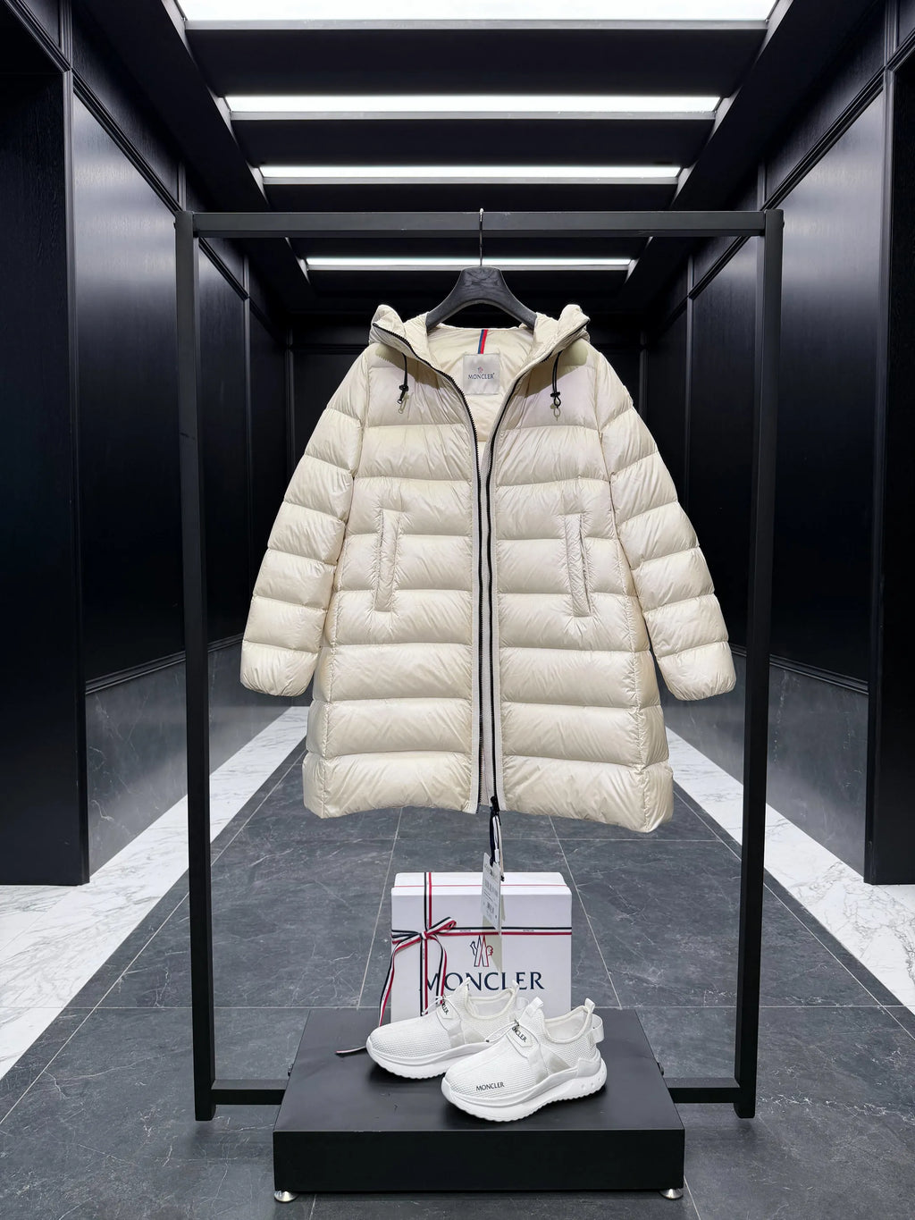 MONC Women's Suyenne Coat