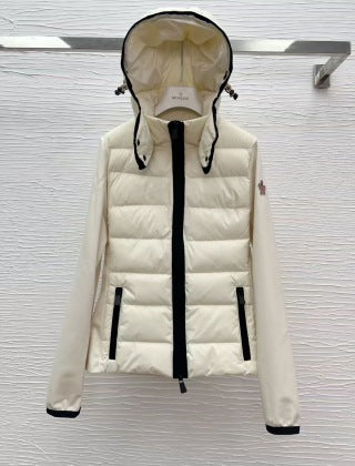 Moncler 994900470 Women's Hooded Lightweight Down Jacket
