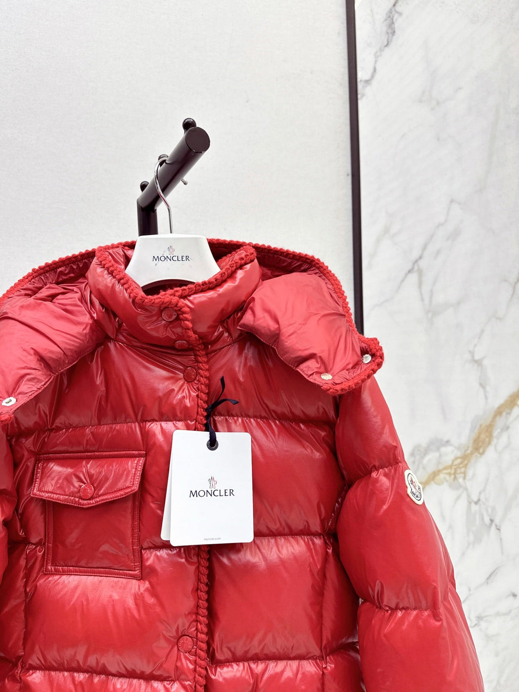 Moncler 995400530 Women's Hooded Down Jacket