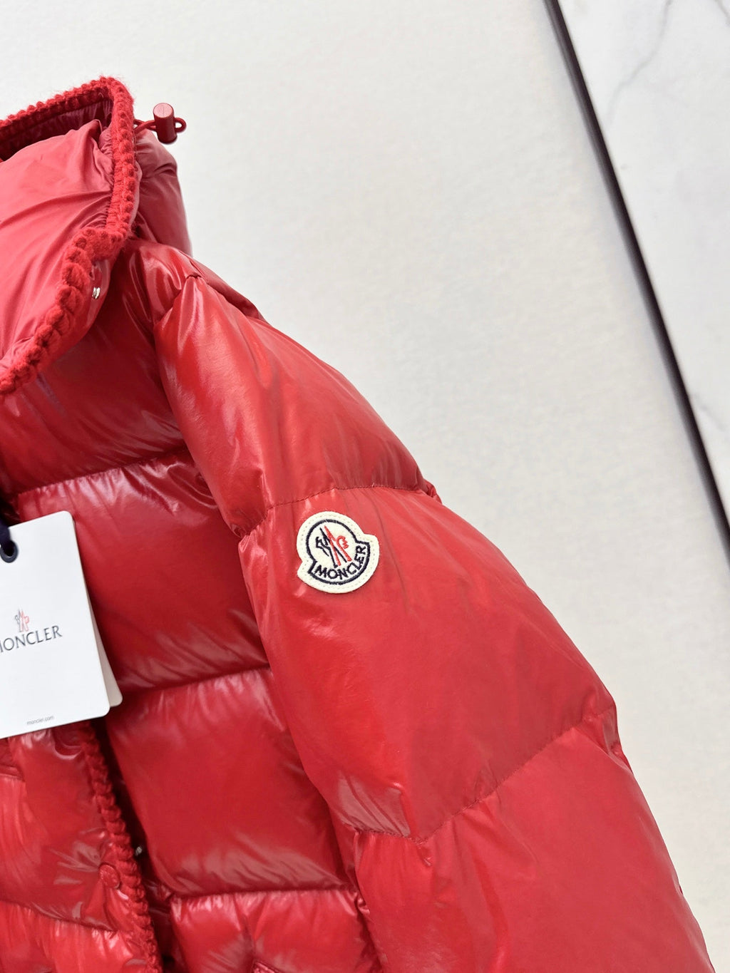 Moncler 995400530 Women's Hooded Down Jacket