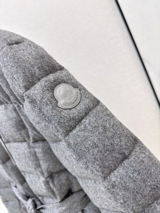 Moncler 996000590 Women's Stand Collar Drawstring Down Jacket