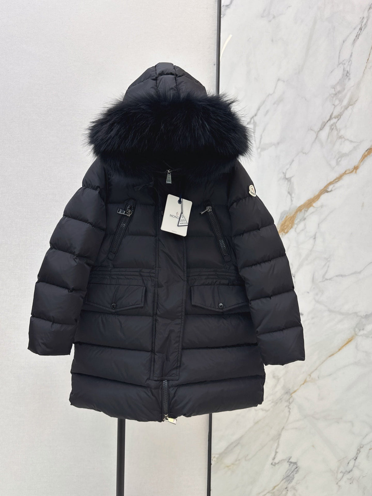 Moncler 996700660 Women's Hooded Mid-Length Down Coat