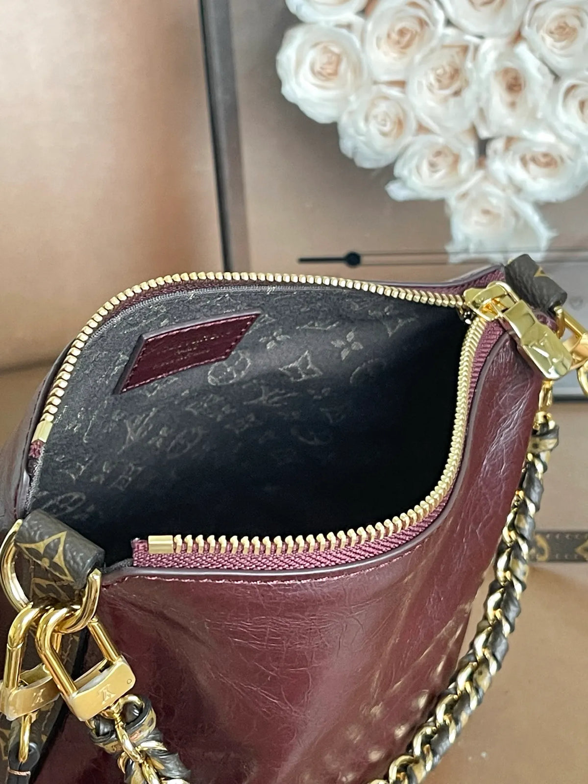 Multipass Cowhide Leather 6.9 in Handbag M2A247