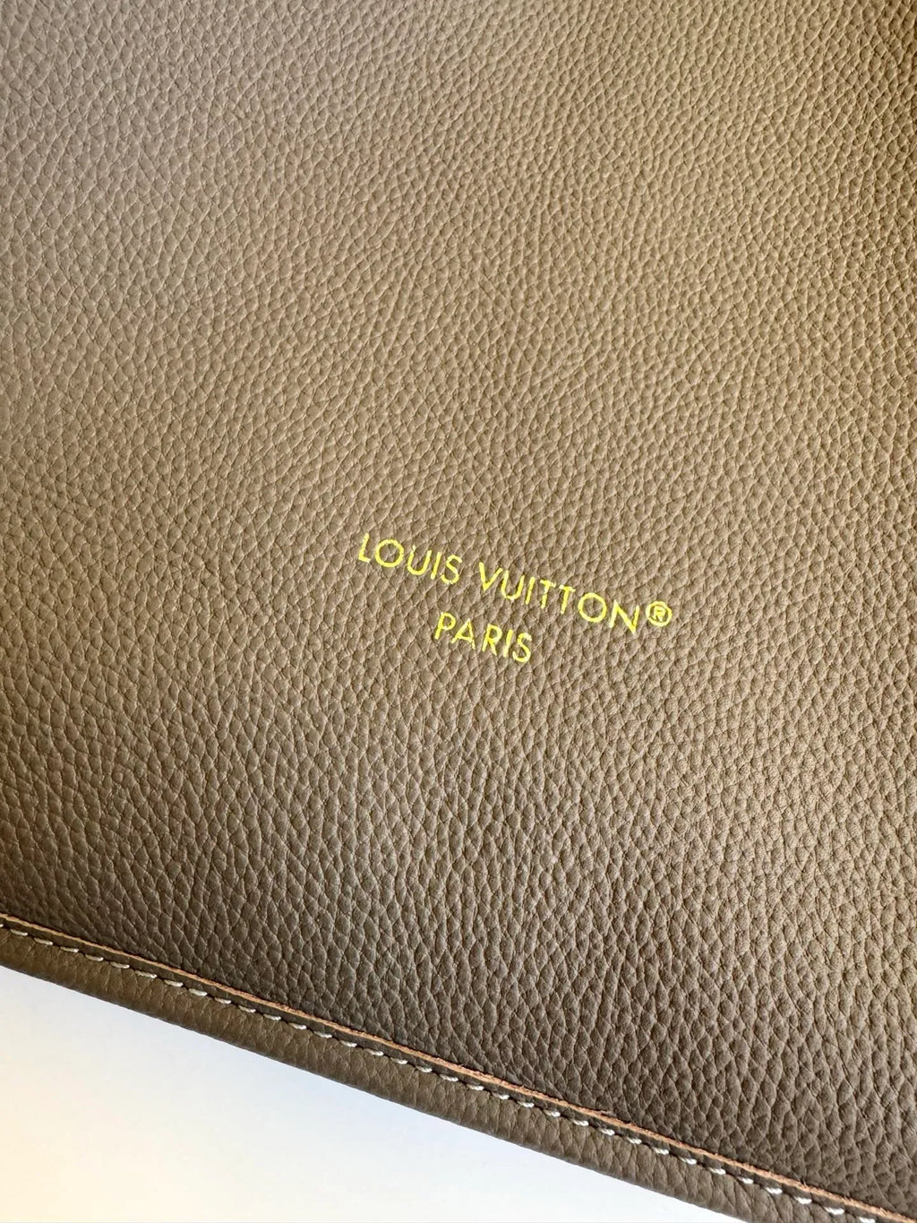 Neverfull Inside Out MM Leather Tote Handbag M25664