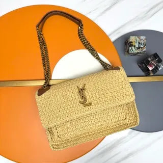 Niki Medium 11 in Woven Handbag 498894