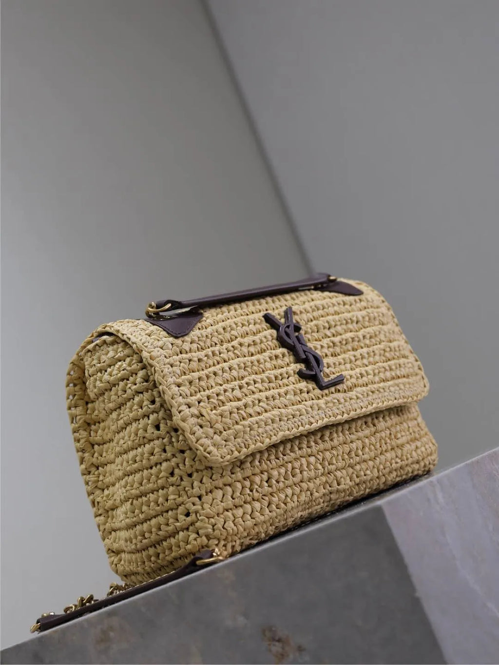 Niki Raffia 8.7 in Shoulder Bag 633151