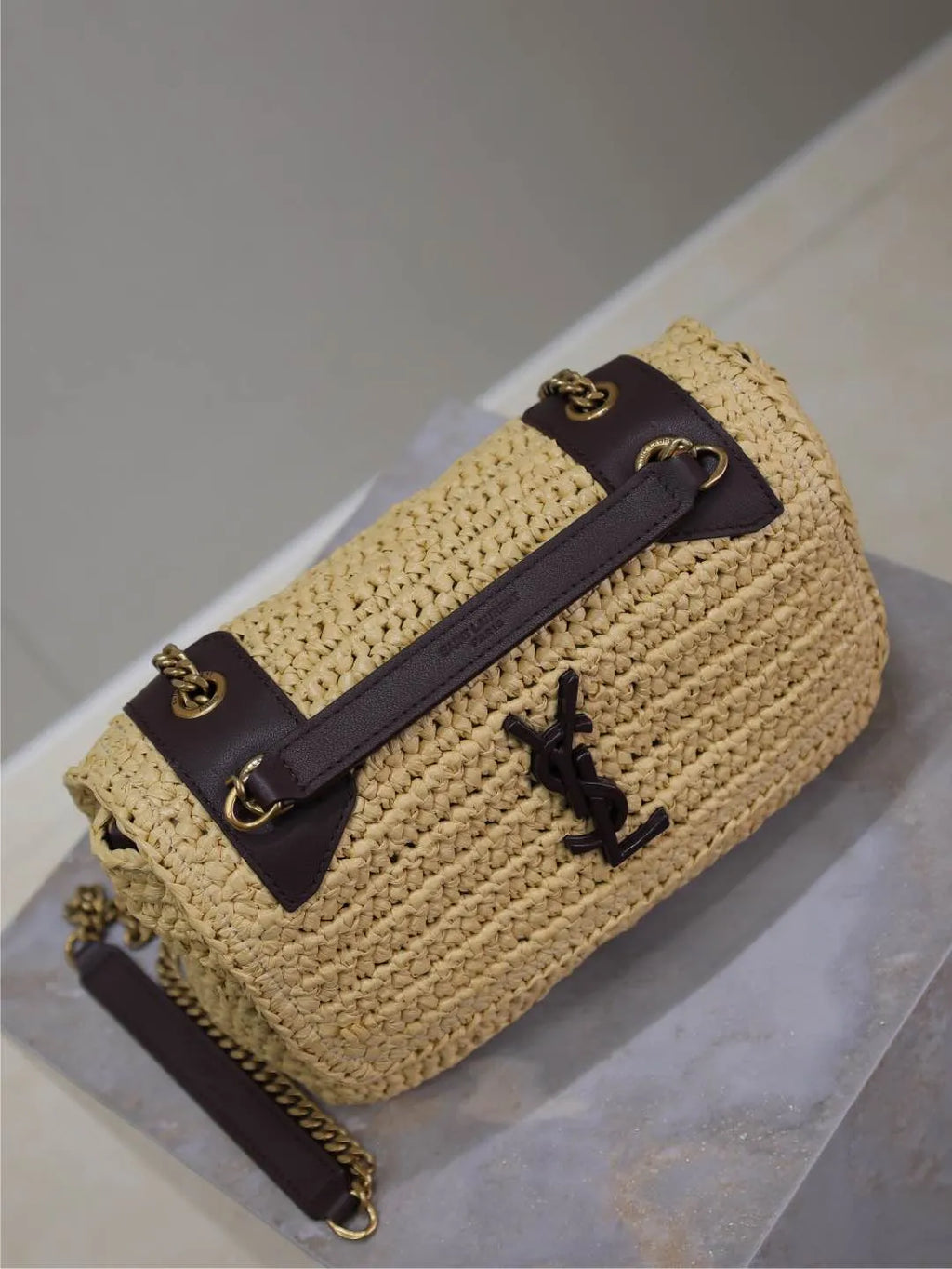 Niki Raffia 8.7 in Shoulder Bag 633151