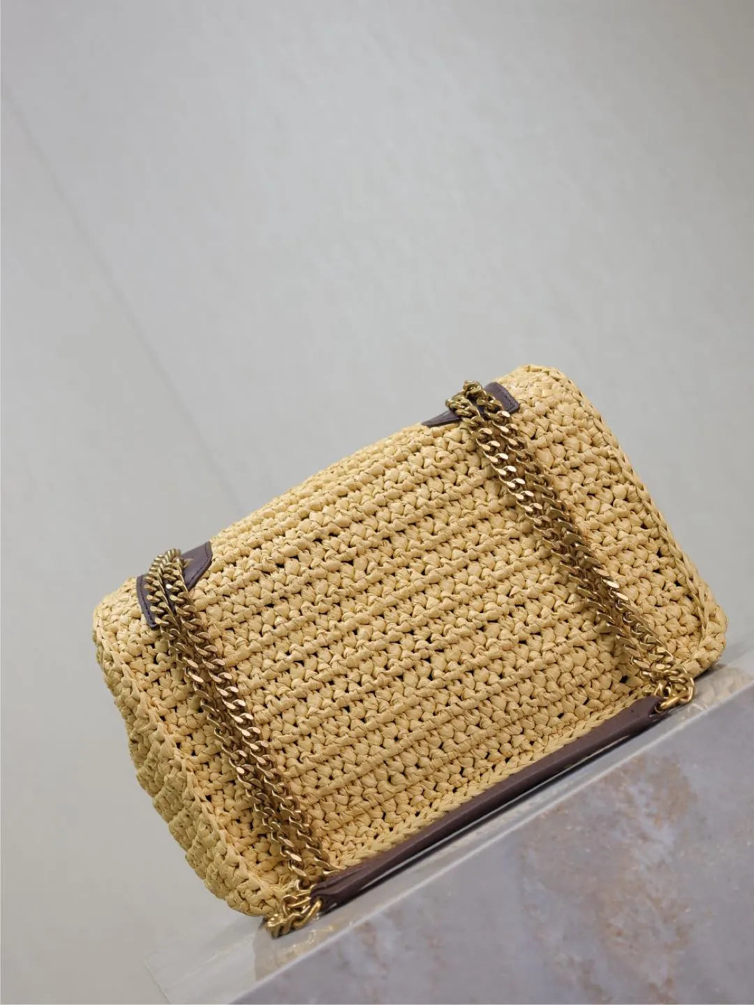 Niki Raffia 8.7 in Shoulder Bag 633151