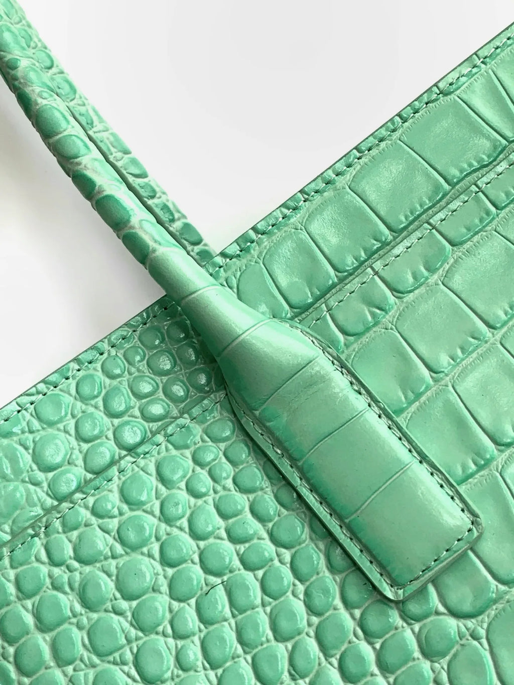 OHANEL 26S Crocodile Patterned Leather Handbag Green