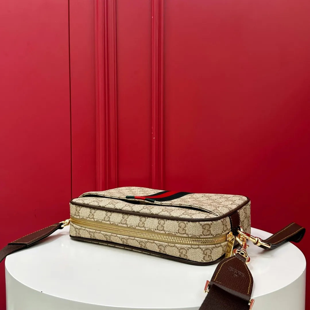 Ophidia 9.4 in Small Crossbody Bag A006ZN