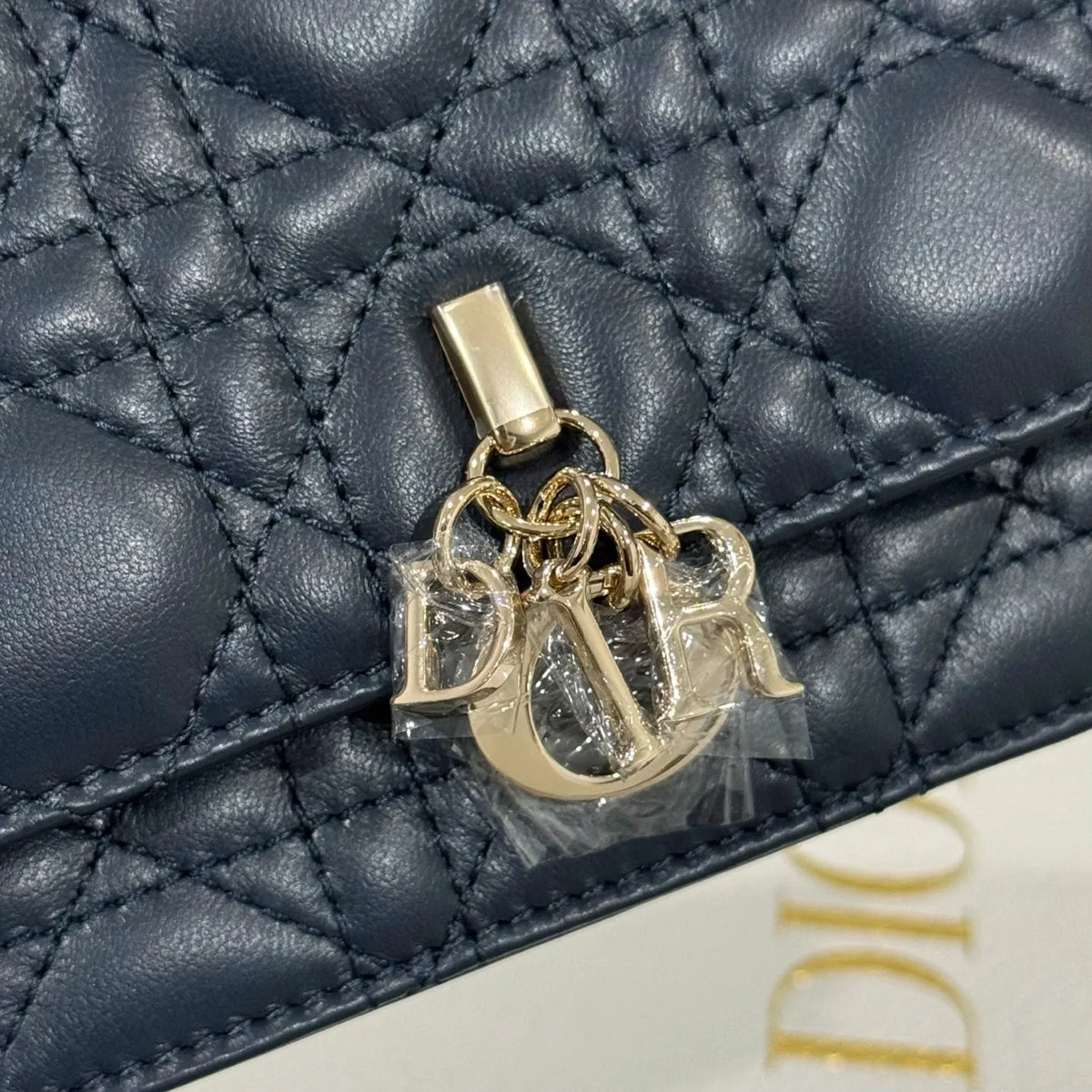 Pearl WOC Clutch Shoulder Bag 135435