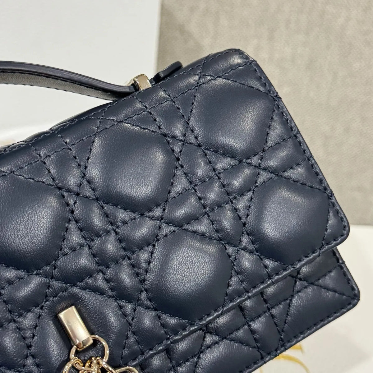 Pearl WOC Clutch Shoulder Bag 135435